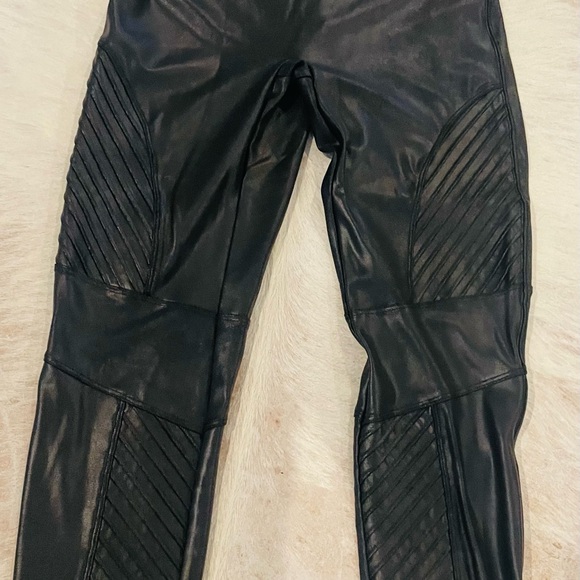 Spanx faux leather black leggings/pants XL - Picture 1 of 5